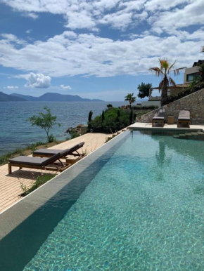VILLA MULU Your Seafront Sanctuary Awaits